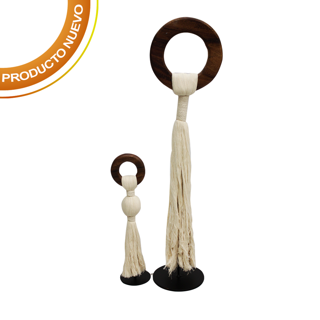 Monjes con detalles de macramé